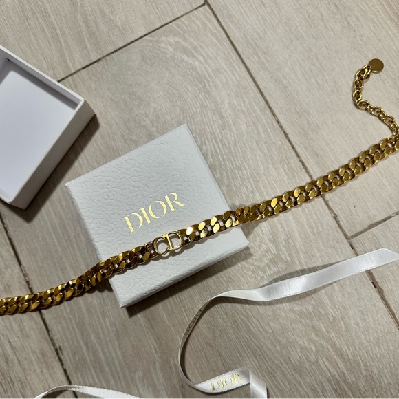 Dior 30 Montaigne Choker in Gold-Finish Metal - Picture 2 of 4
